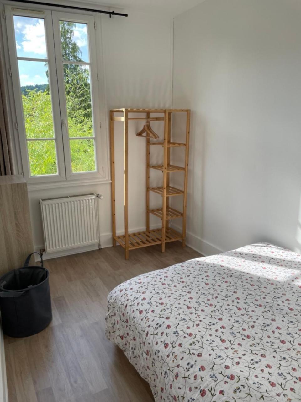 Location La Ferte, Calme Et Proximite Centre Ville Classe 3 Etoiles Lons-le-Saunier Ngoại thất bức ảnh