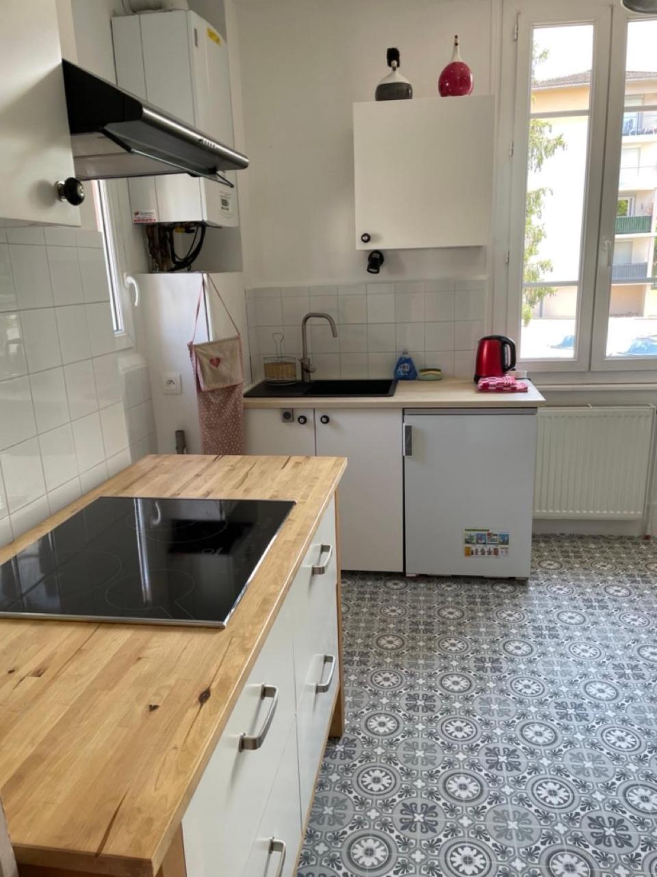 Location La Ferte, Calme Et Proximite Centre Ville Classe 3 Etoiles Lons-le-Saunier Ngoại thất bức ảnh