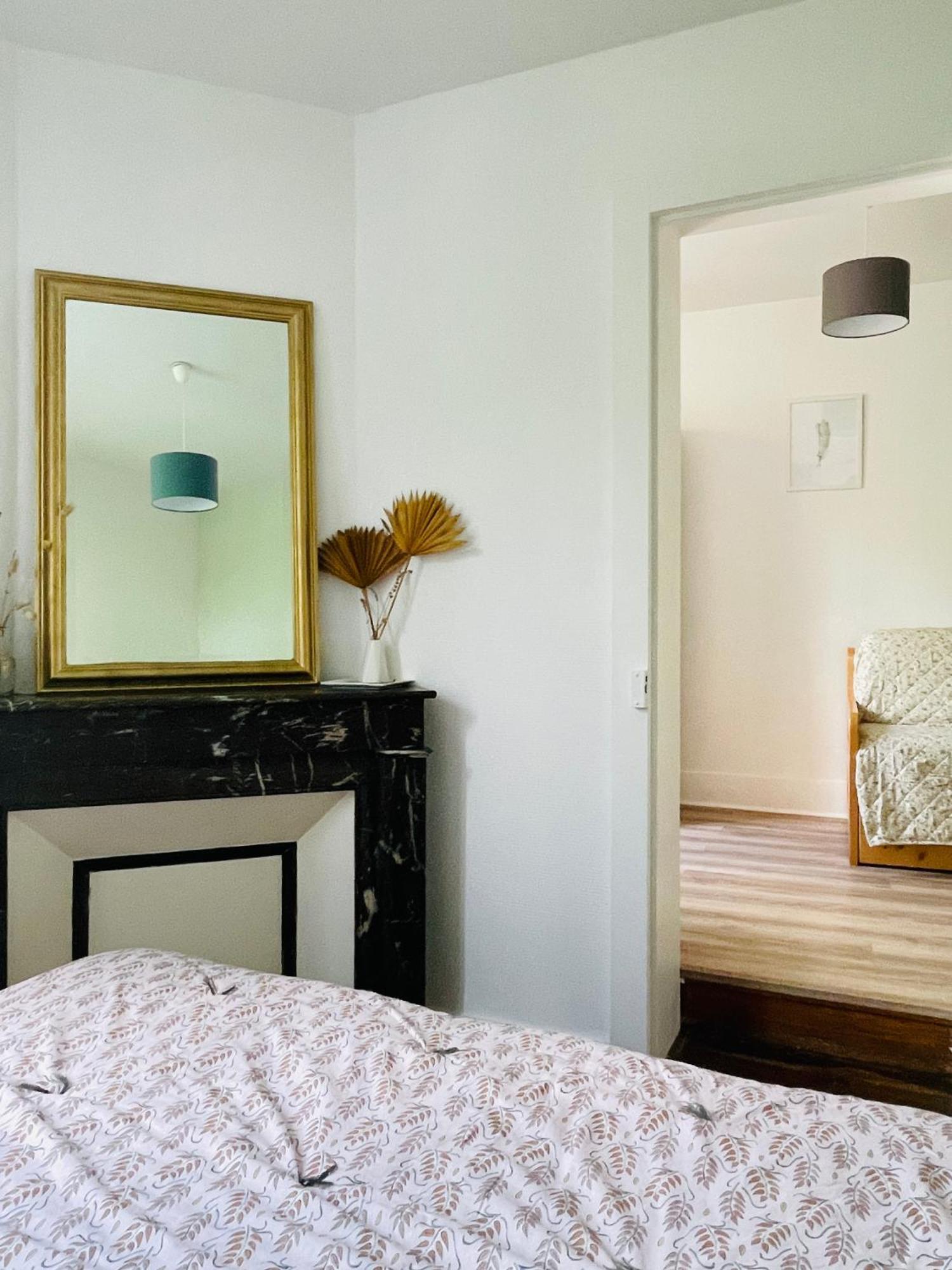 Location La Ferte, Calme Et Proximite Centre Ville Classe 3 Etoiles Lons-le-Saunier Ngoại thất bức ảnh